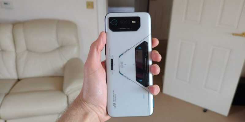 Asus ROG Phone 6 Pro 1