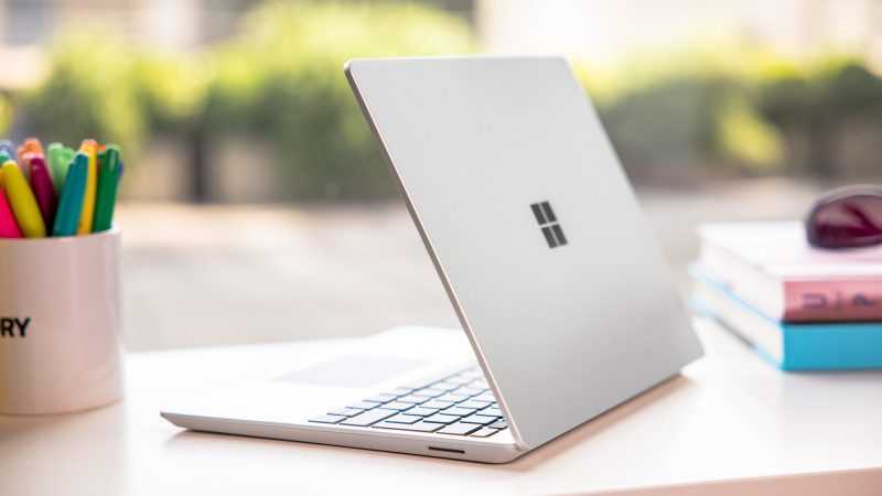 Microsoft Surface Laptop Go 2