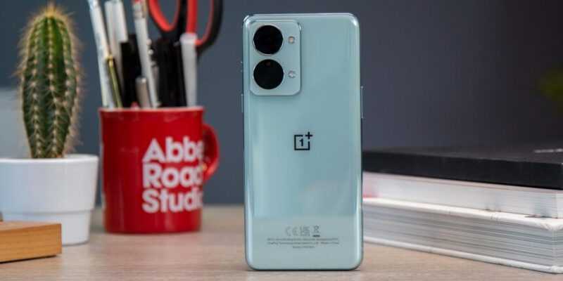 OnePlus Nord 2T 1