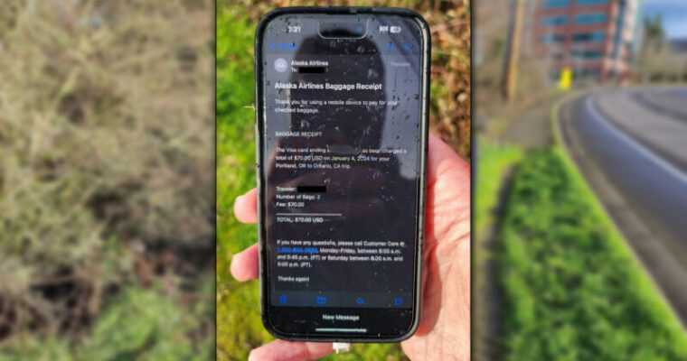 iPhone пережив падіння з висоти 16 000 футів після того, як дверна заглушка злетіла з літака Alaska Air рейсу 1282 8