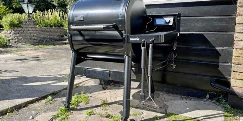 Weber SmokeFire EPX4 2022 10