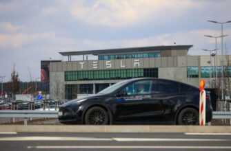 Завод Tesla в Берліні закривається через ймовірний підпал трансформатора 2