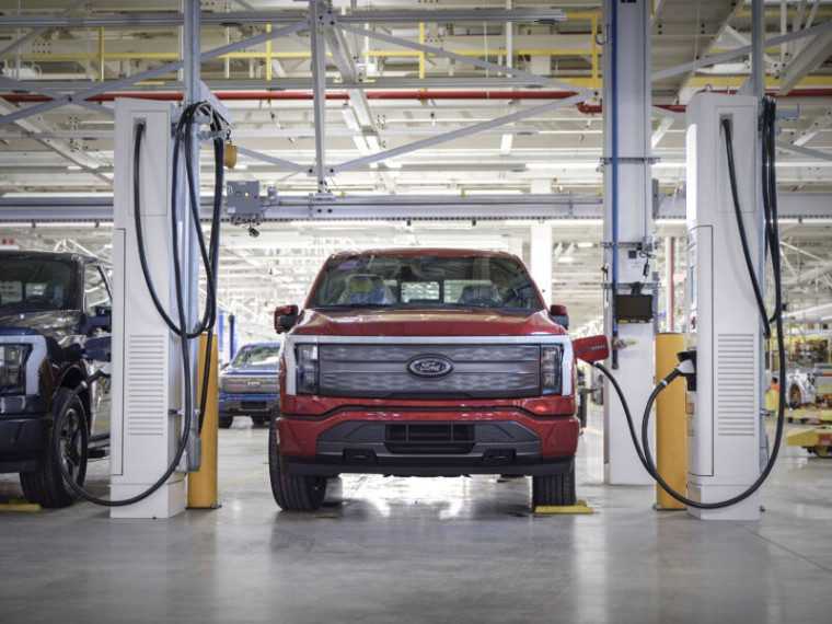 Ford скорочує плани щодо електромобілів, навіть коли він стає другим за величиною брендом електромобілів у країні
