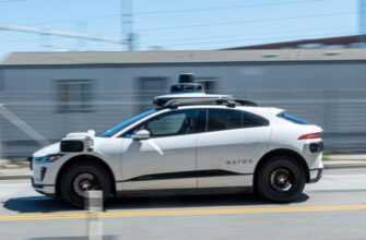 На Автономному Автомобілі Waymo Грає В Шахи, А Tesla — У Шашки 1